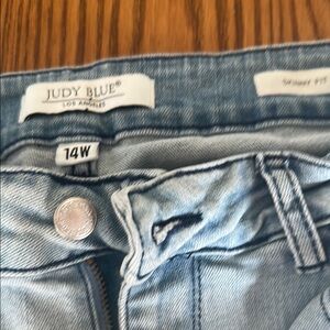 Judy Blue Women's Blue Jeans